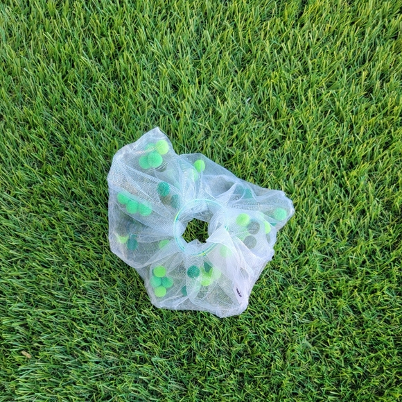 Orpomo Pompom Scruchies - Picture 3 of 11